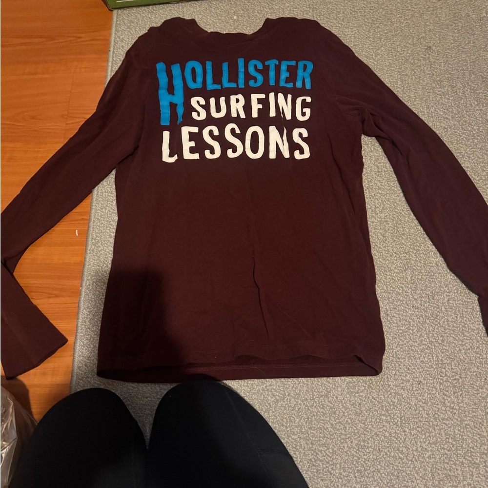 Hollister Burgundy Surfing Graphic Tee
